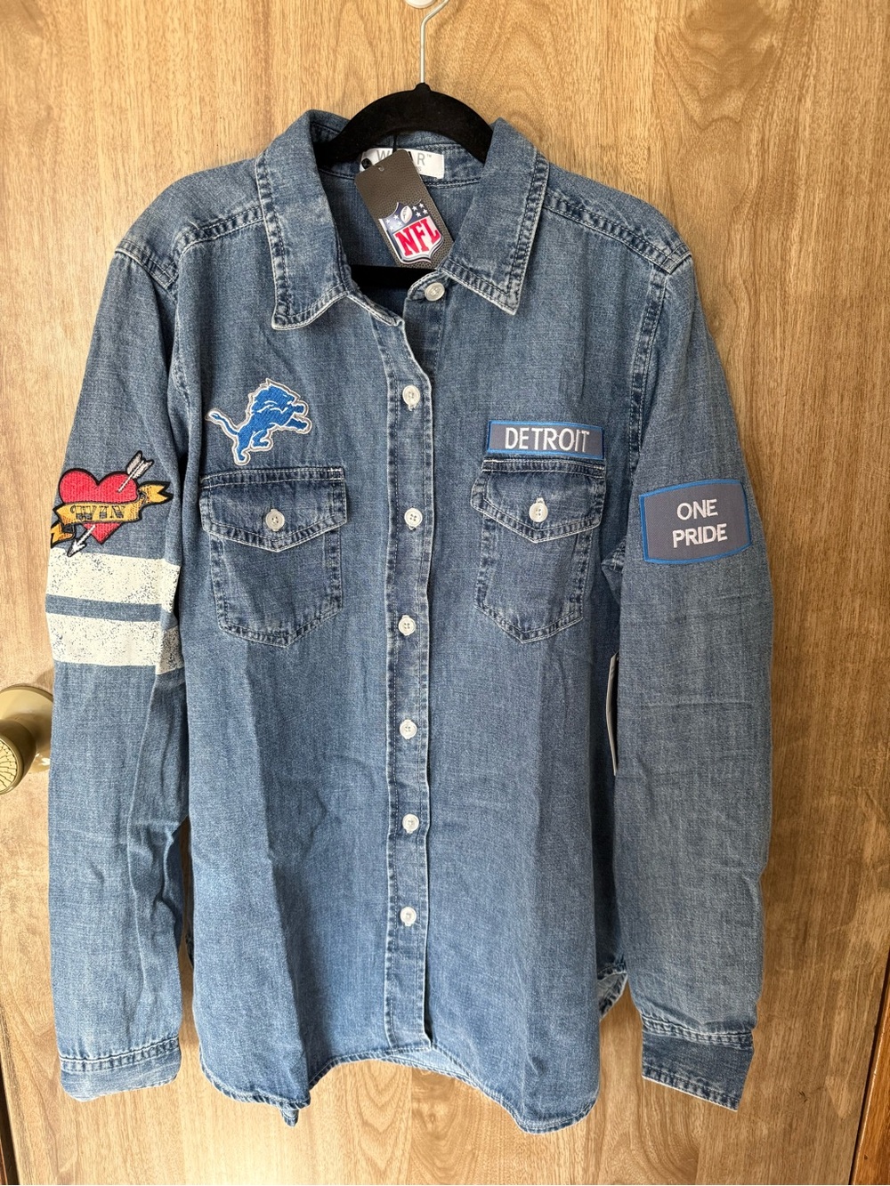 Detroit Lions Denim Button-Up Long Sleeve Shirt